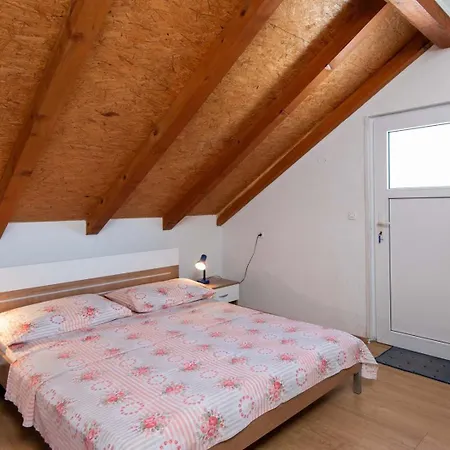 Guest house Lucy Kuciste